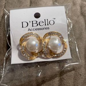 Brand new pretty earring